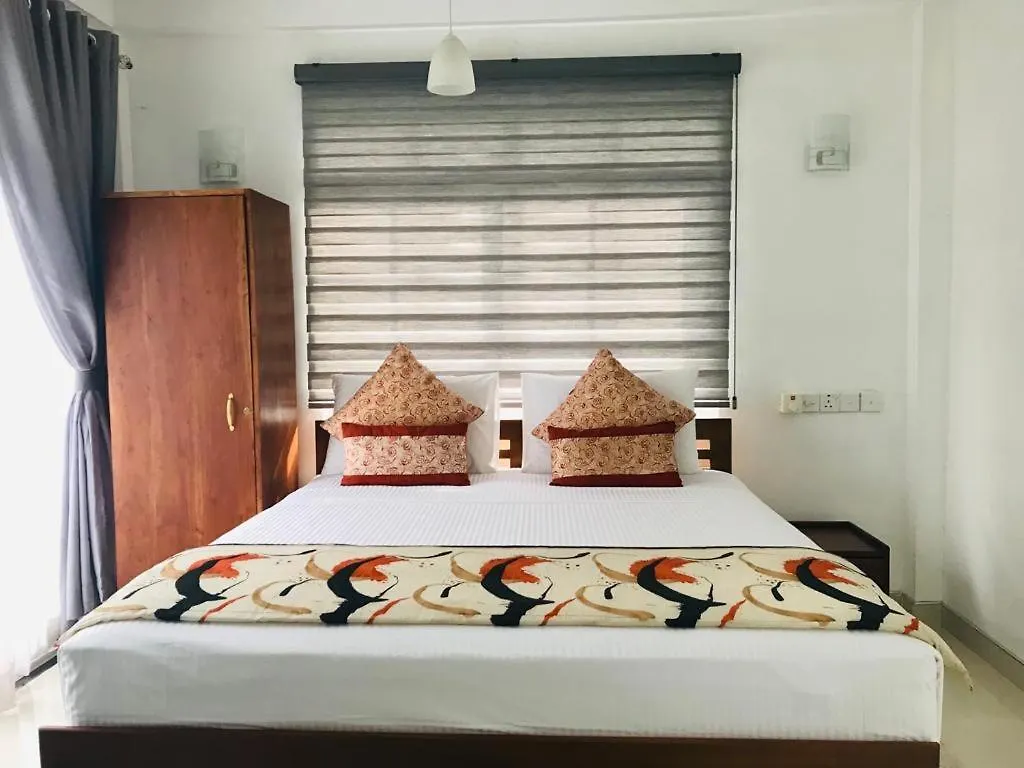 Kandy Traveller'S Cottage